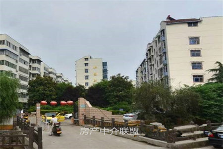 龙华园C区2室2厅1卫86㎡，有钥匙，随时看房